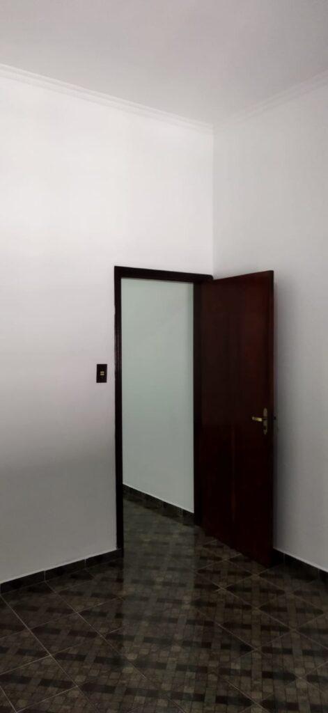 WhatsApp Image 2025-04-01 at 11.49.04