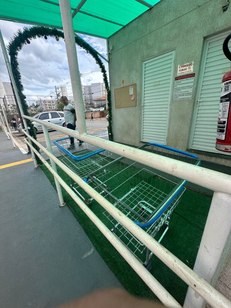 ef2de0d8-f69b-46ef-967c-9155612997e5